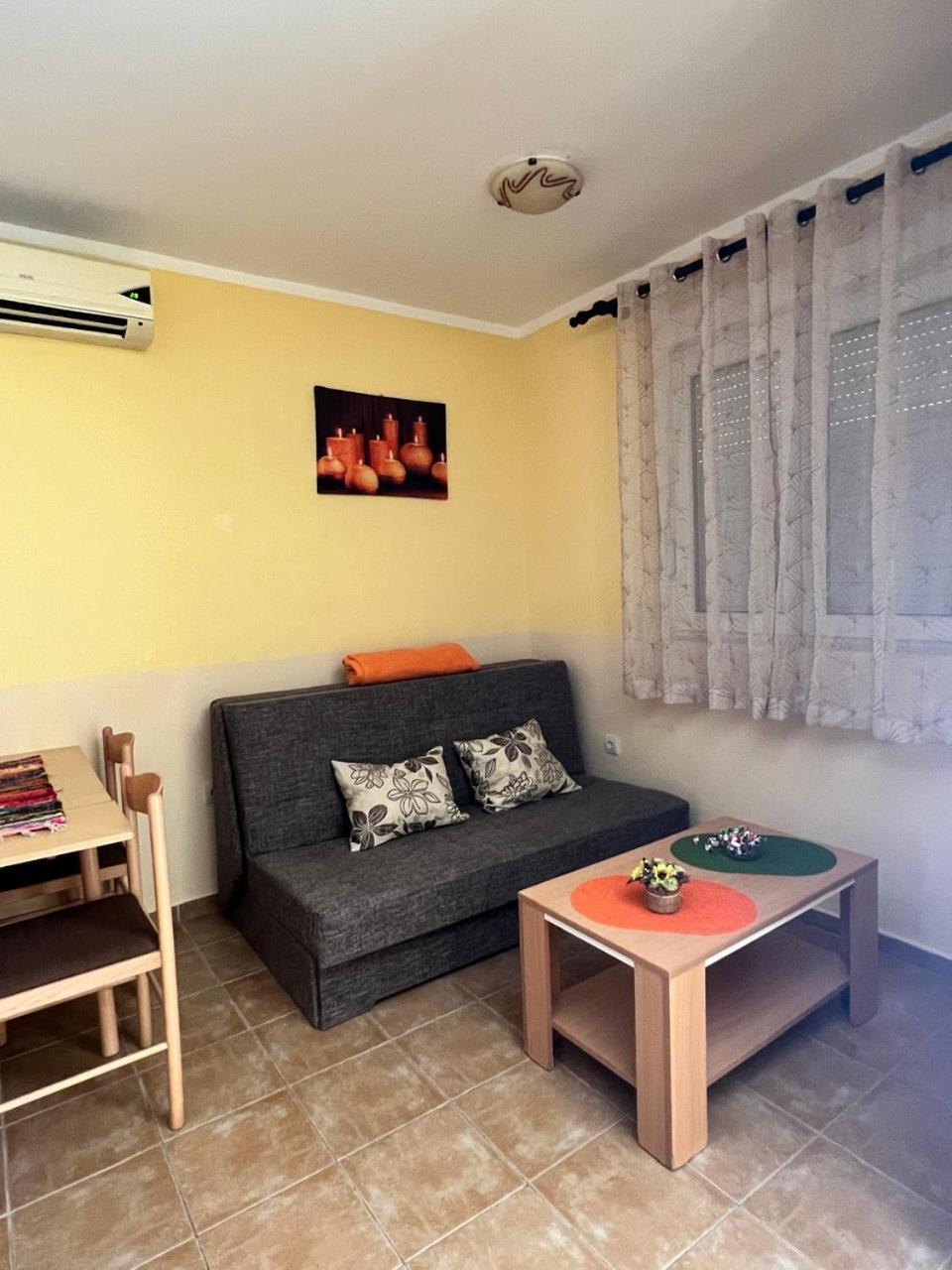 Apartments Brnjada Sutomore Rom bilde