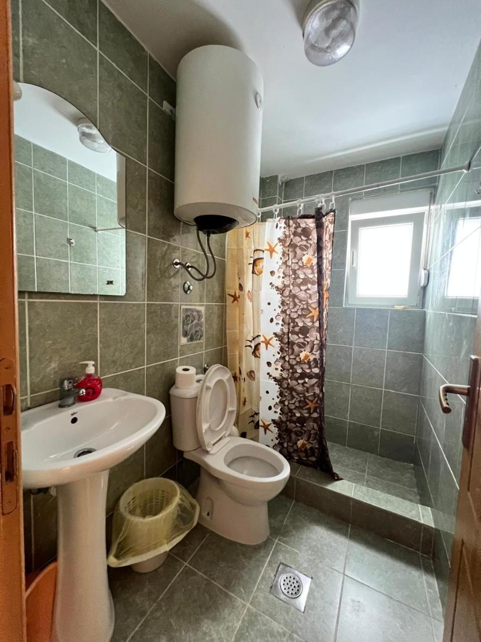 Apartments Brnjada Sutomore Rom bilde