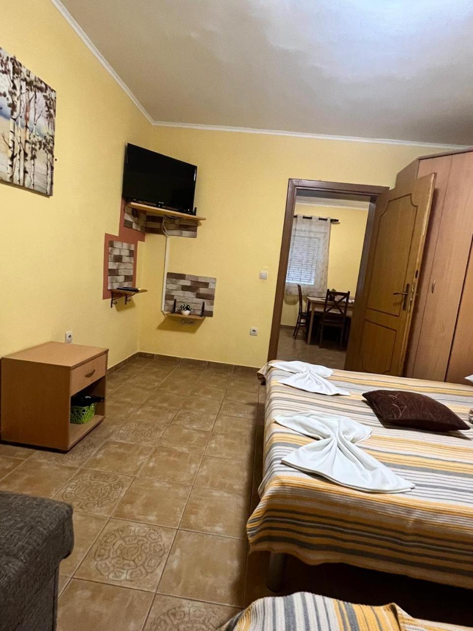 Apartments Brnjada Sutomore Rom bilde