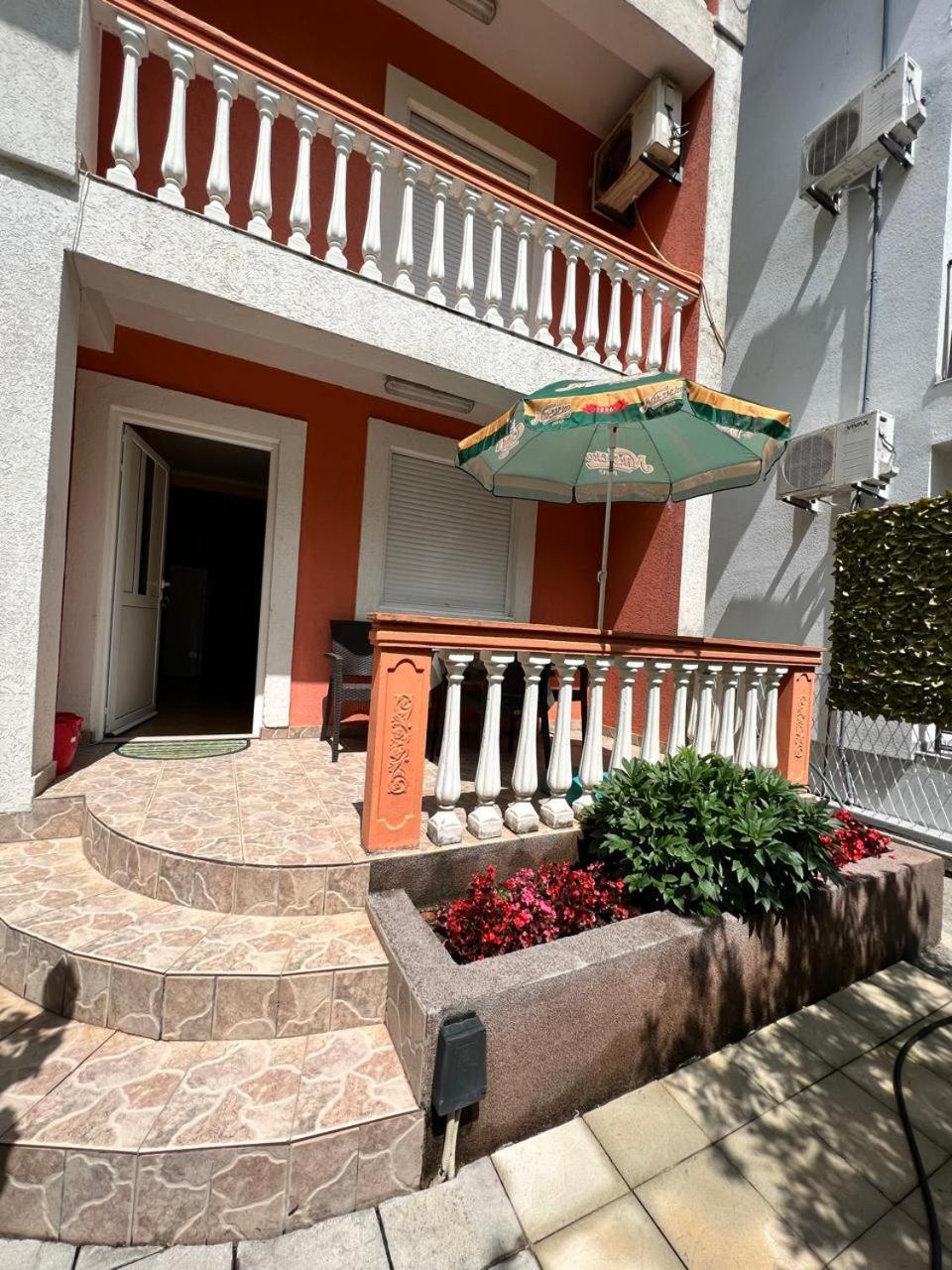 Apartments Brnjada Sutomore Rom bilde