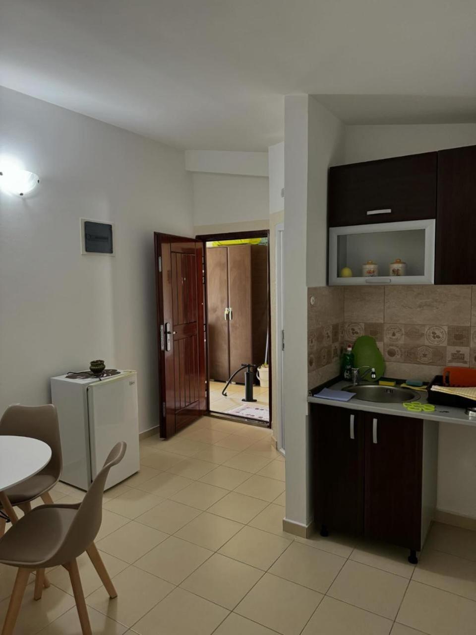 Apartments Brnjada Sutomore Rom bilde