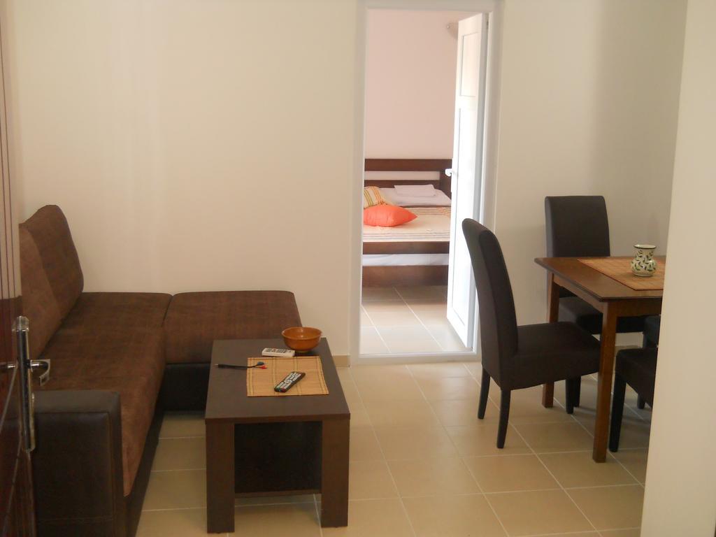 Apartments Brnjada Sutomore Rom bilde